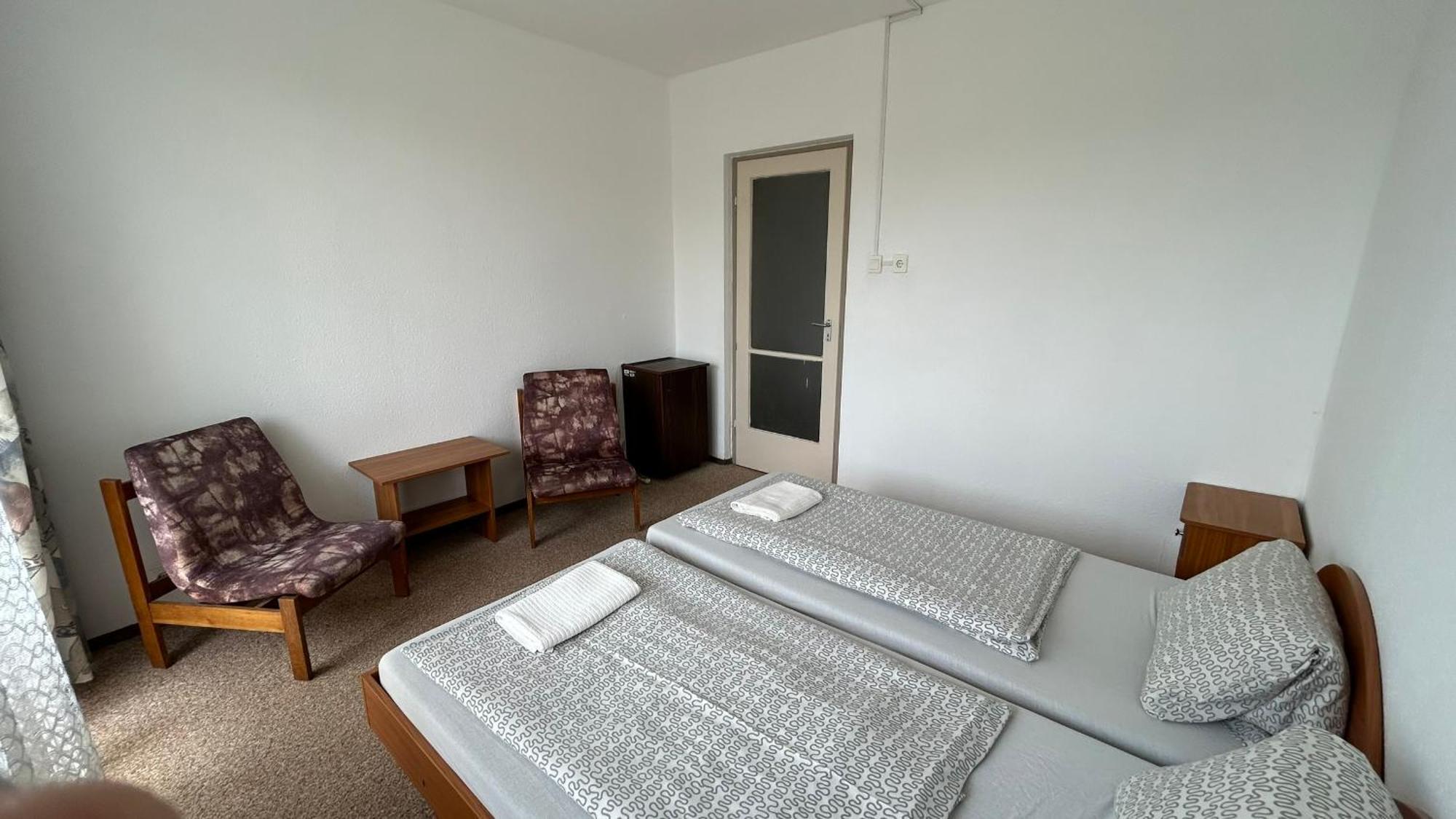 Aranypart Hostel Siófok Eksteriør billede