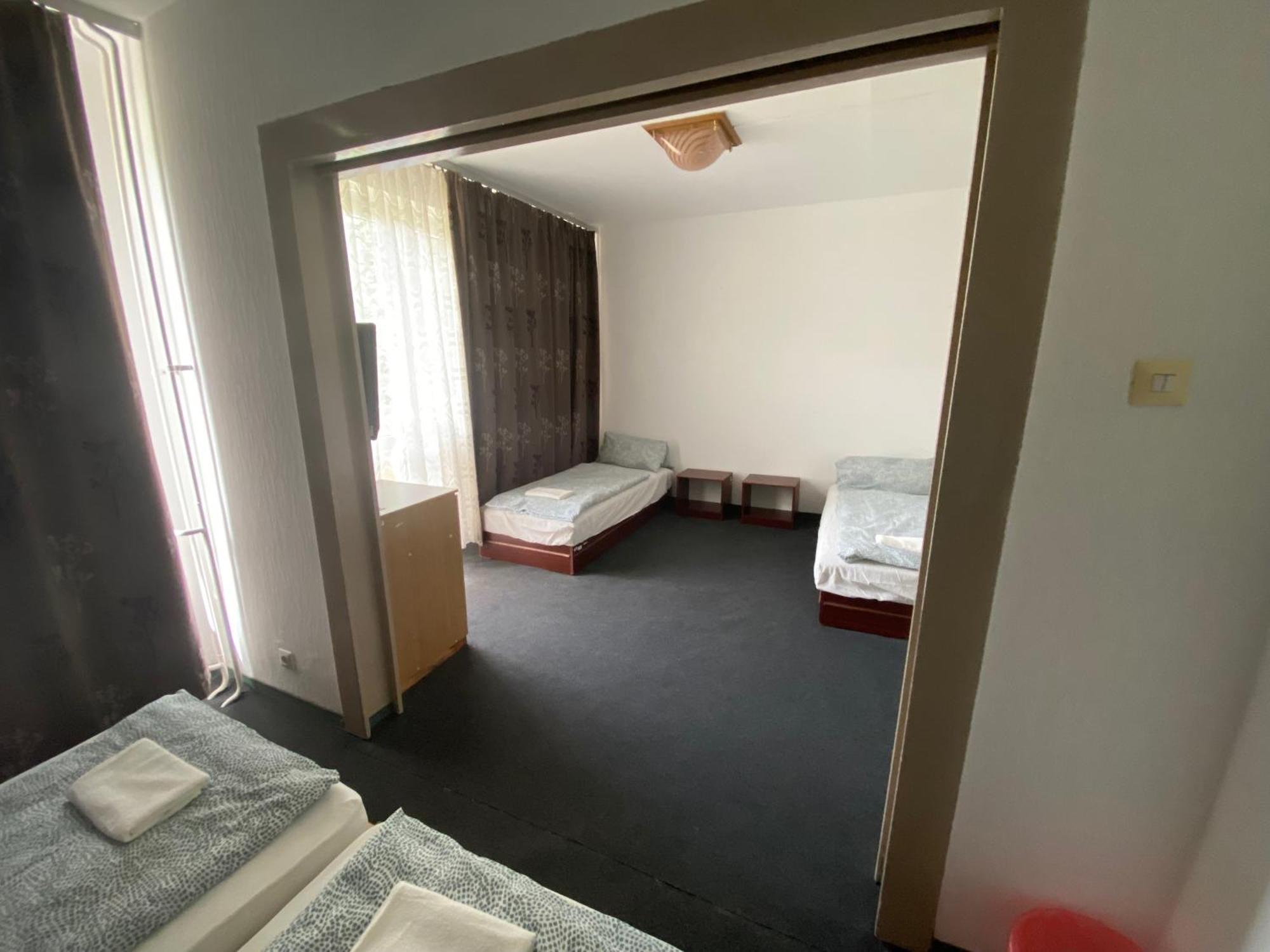 Aranypart Hostel Siófok Eksteriør billede